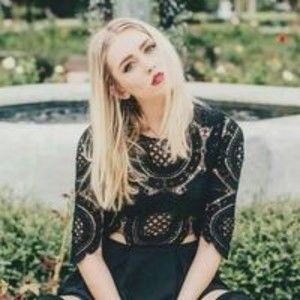 Meet your Posher, Troy